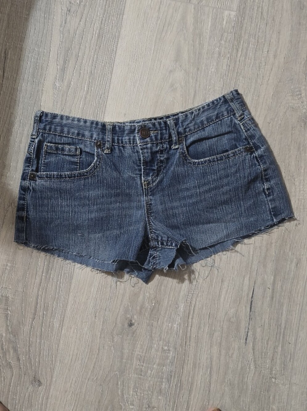 Maurices Denim Cut-Off Shorts in Dark Blue Wash